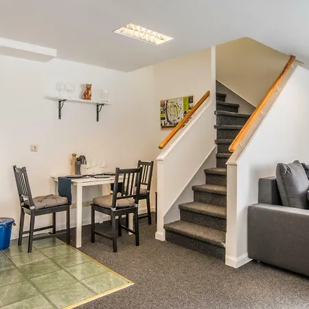 Powder Tower In Old Town Apartman